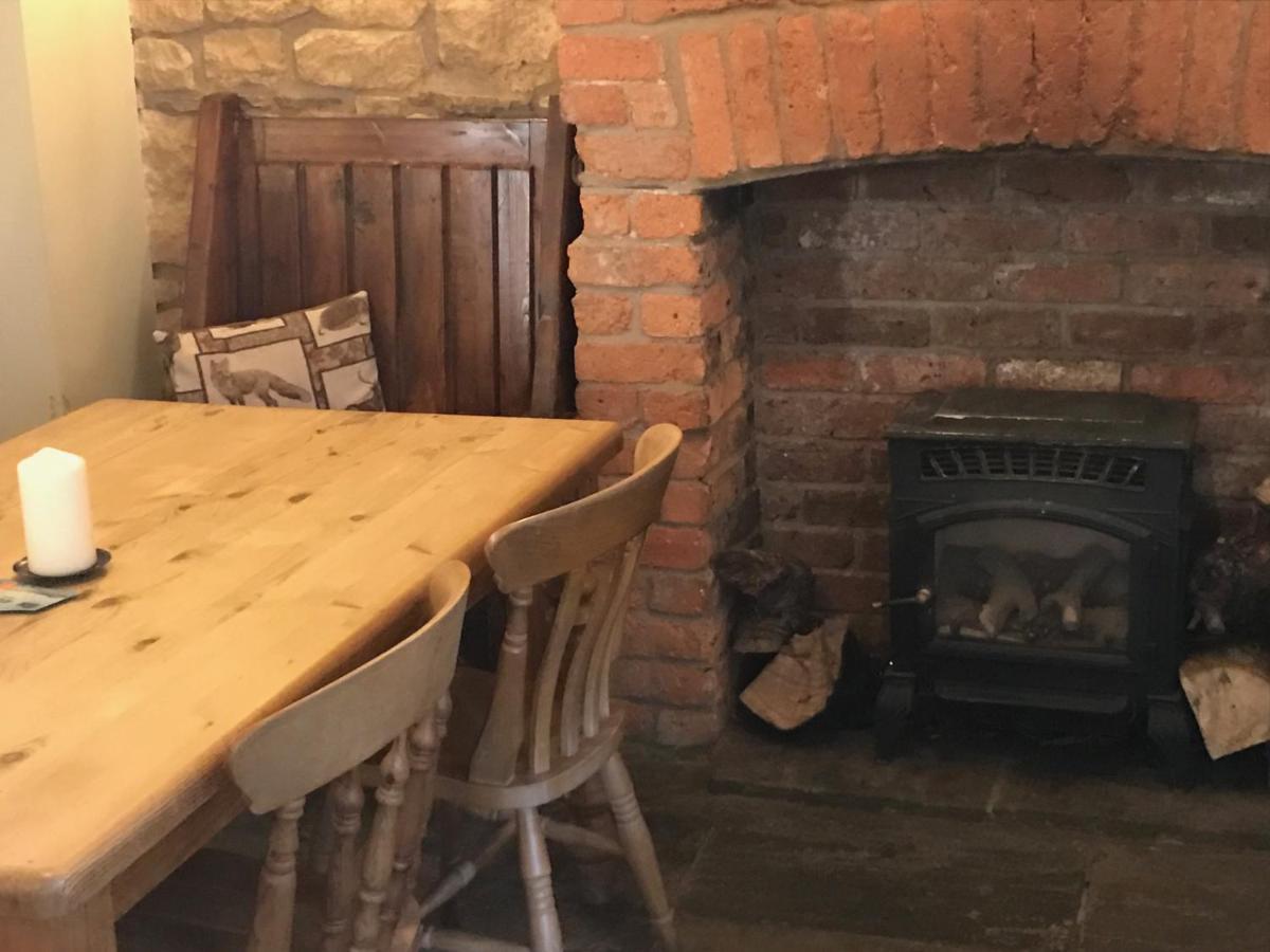 The Coach House Inn Oakham Exterior photo
