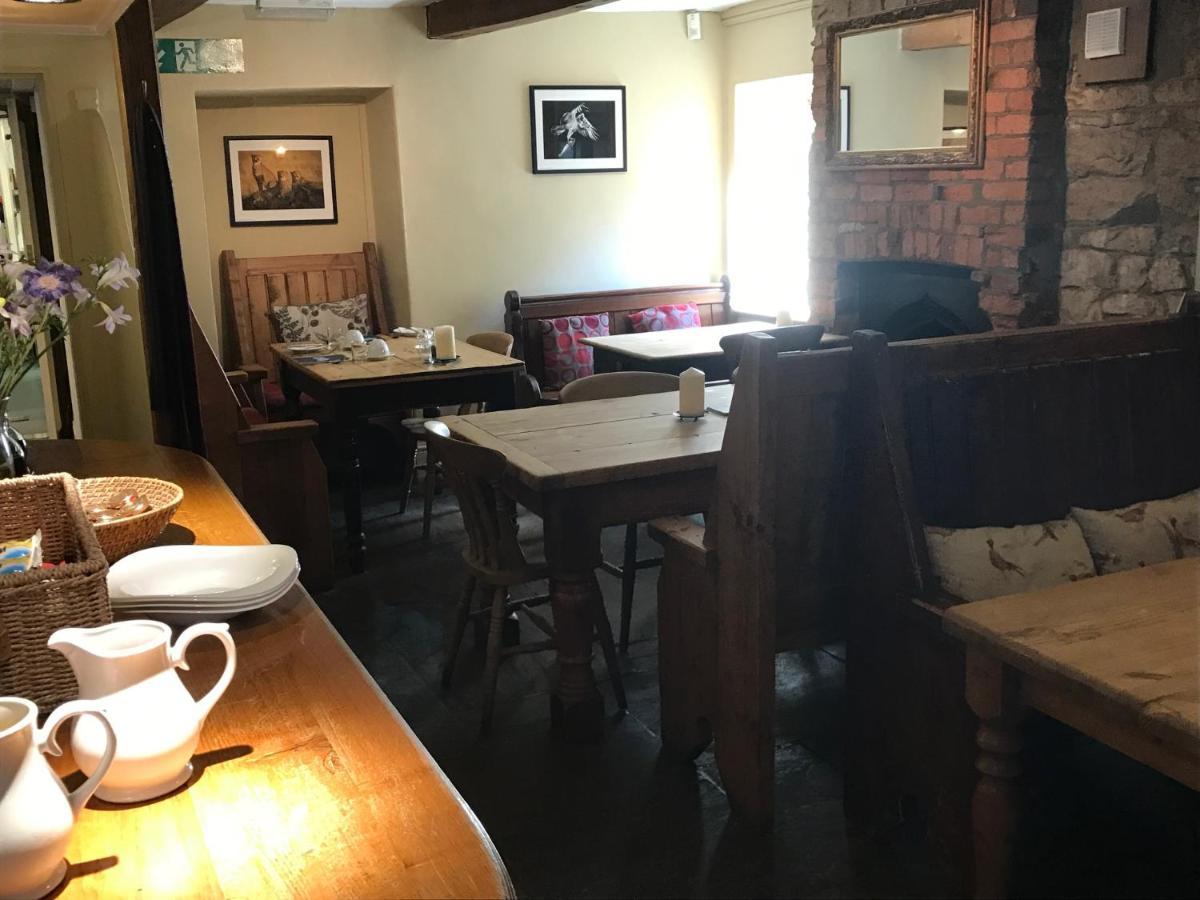 The Coach House Inn Oakham Exterior photo